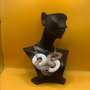 Elegant Chain Link Necklace in Cream and Brown